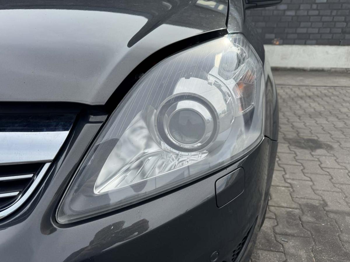 Opel Zafira B Xenonscheinwerfer vorn links mitlenkend Facelift Bj.2012